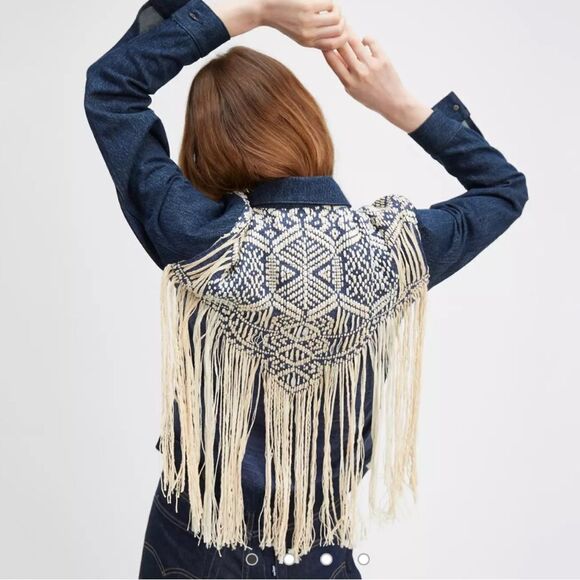 NEW Levi’s French Fringe Denim Trucker Jacket Small - Picture 1 of 12
